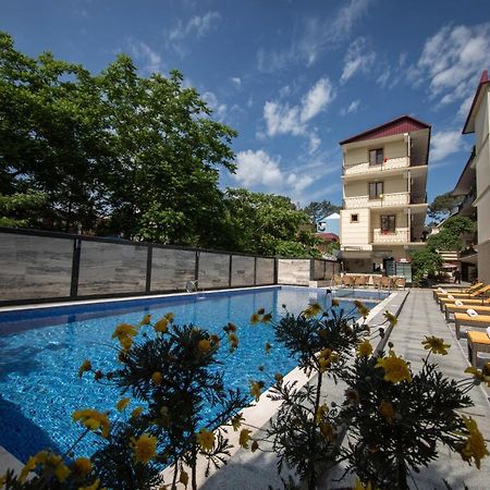 Hotel Chveni Ezo 코불레티 외부 사진