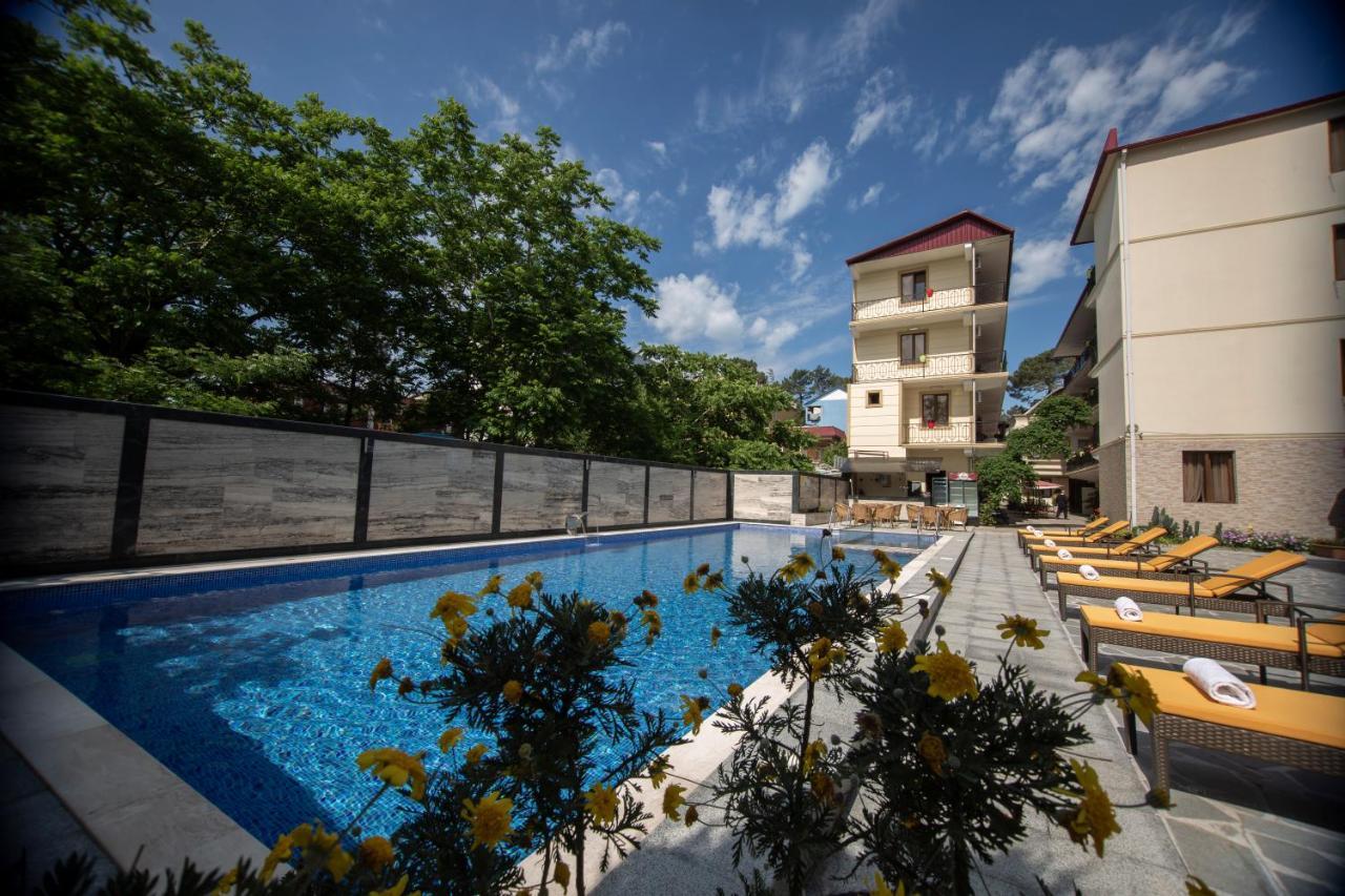 Hotel Chveni Ezo 코불레티 외부 사진
