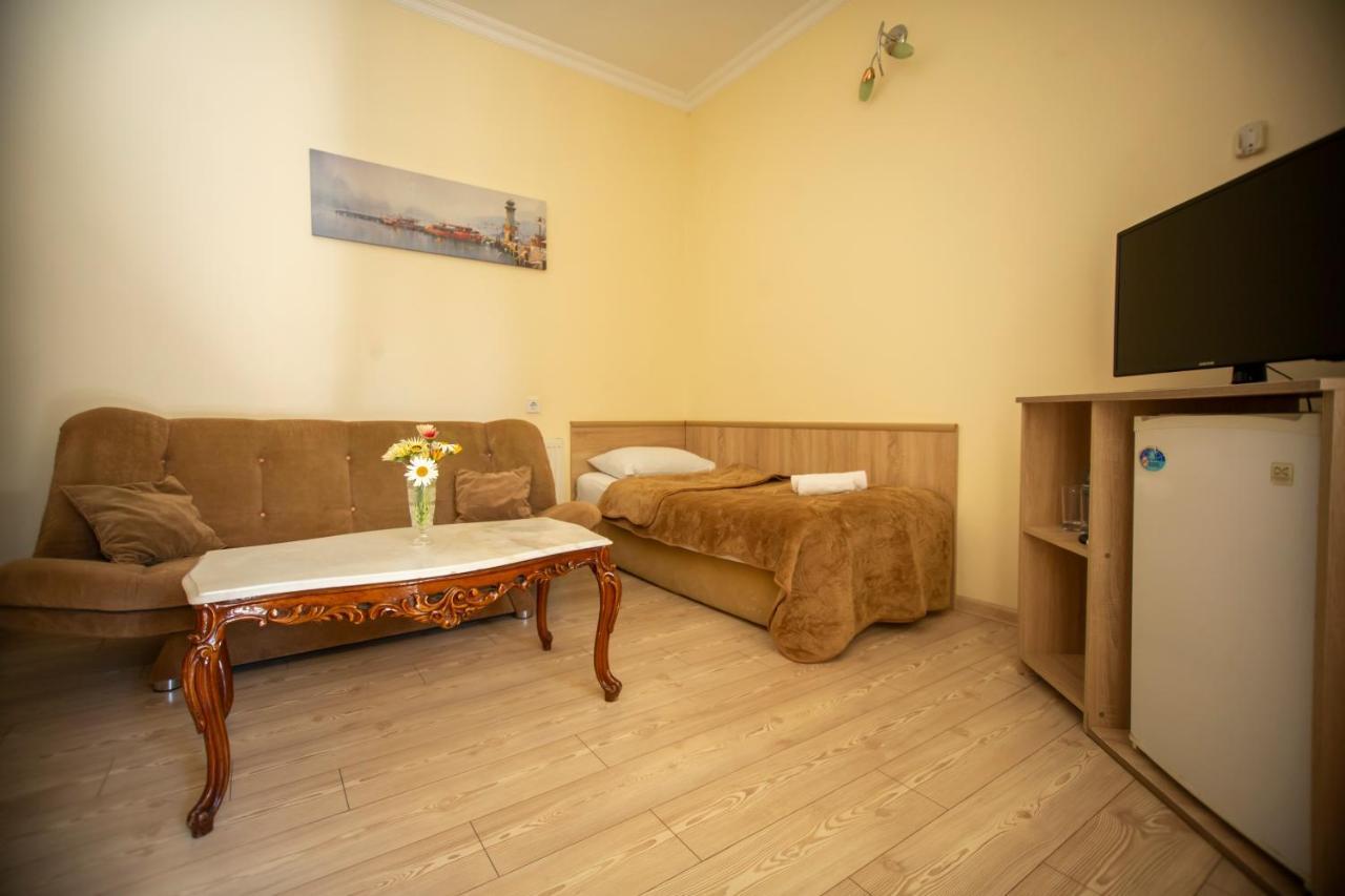 Hotel Chveni Ezo 코불레티 외부 사진